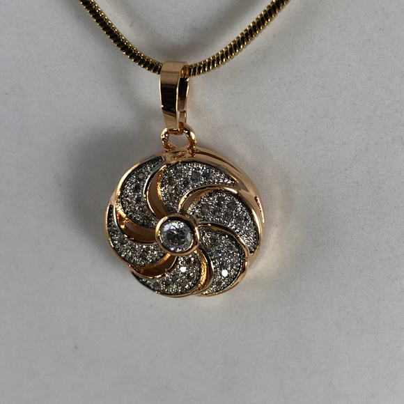 18k Gold Filled Cubic Zirconia Sun Burst Necklace - Picture 5 of 6